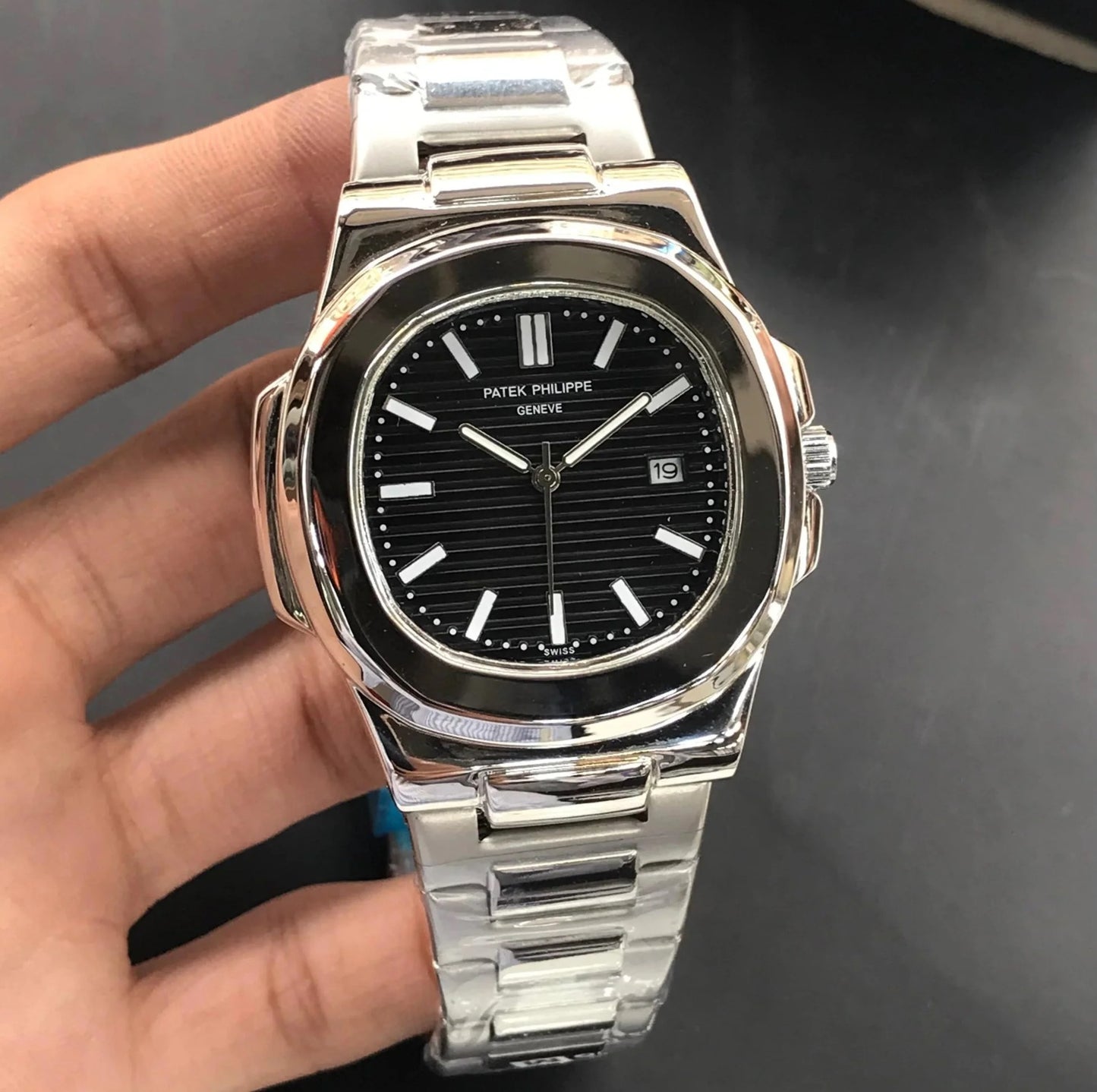 Patek Phillips Geneve-Silver Black